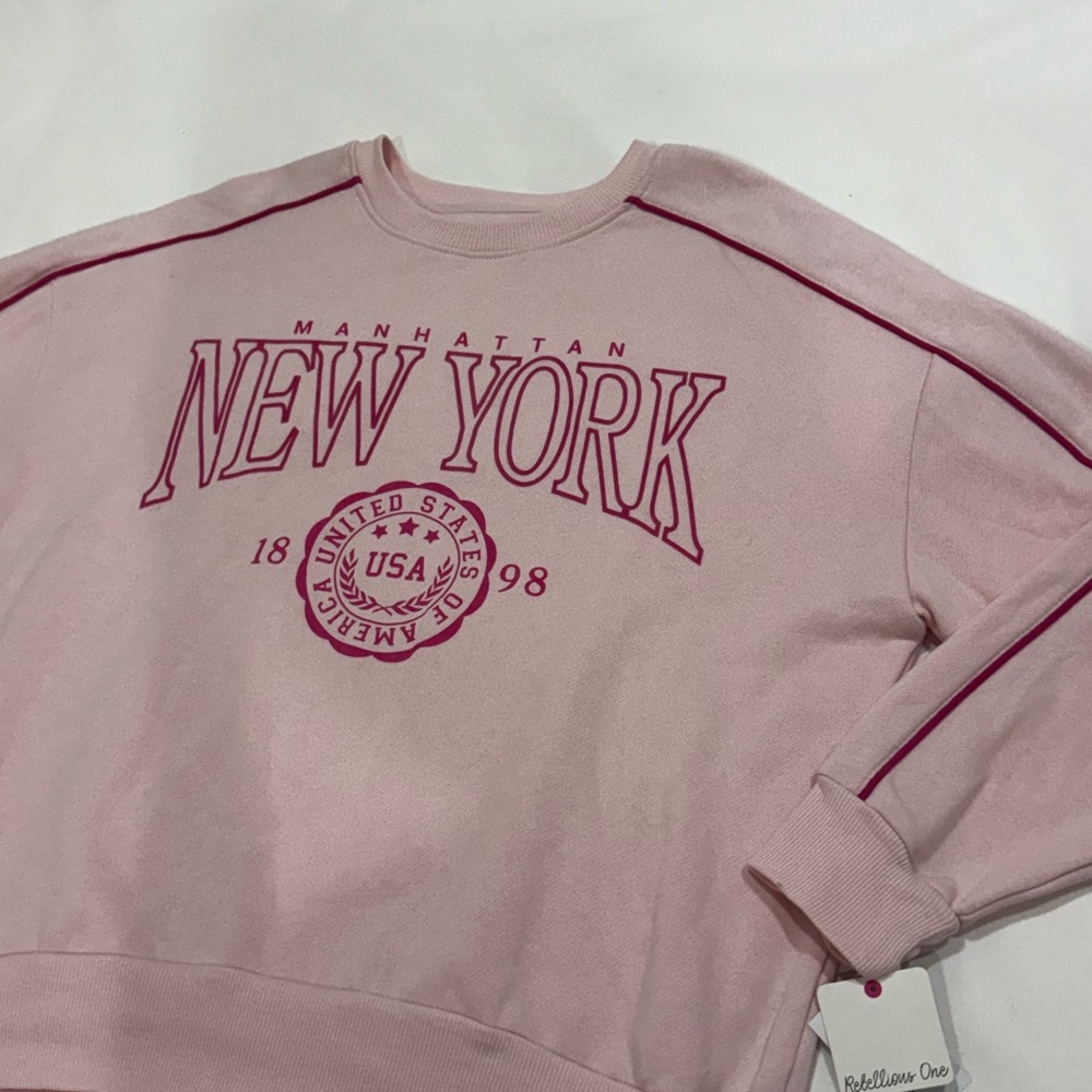 New York Design Sweatshirt - Picture 4 of 4